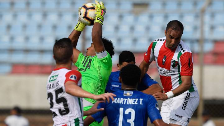 El cuadro de Ivo Basay pecó por la falta de efectividad. Estuvo a punto de volver a Chile con un empate, pero una desinteligencia en el final le dio el triunfo a Zulia.