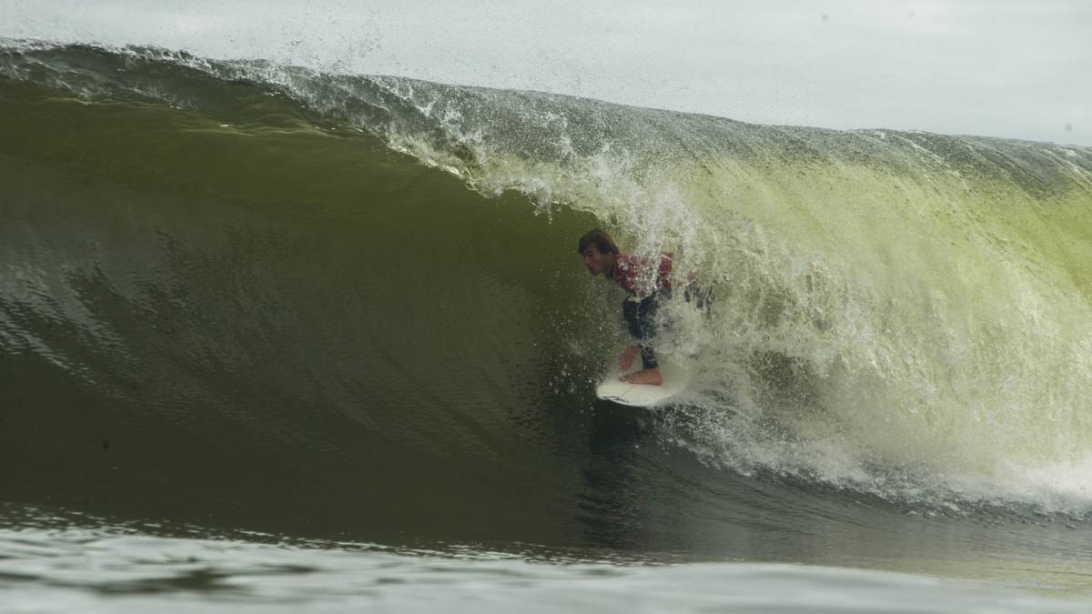 El surfista tuvo una gran actuación y se postula como uno de los favoritos para quedarse con el Heroes de Mayo Iquique pro 2019.