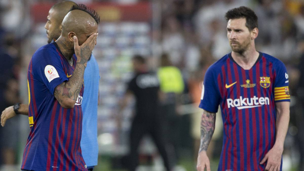 El cuadro culé perdió 2-1 frente al Valencia en la final de la Copa del Rey. El chileno jugó todo el segundo tiempo, pero no fue la respuesta.