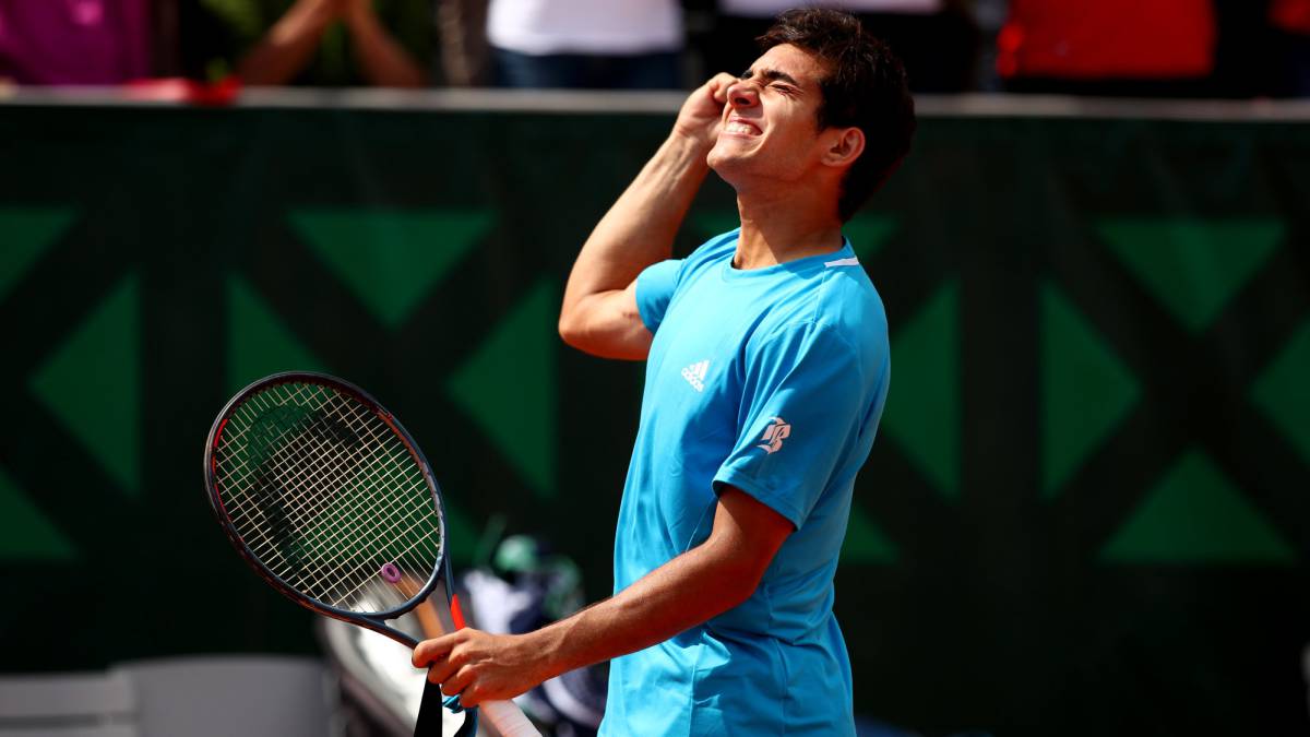 Garin demuestra su jerarquía y avanza en Roland Garros
