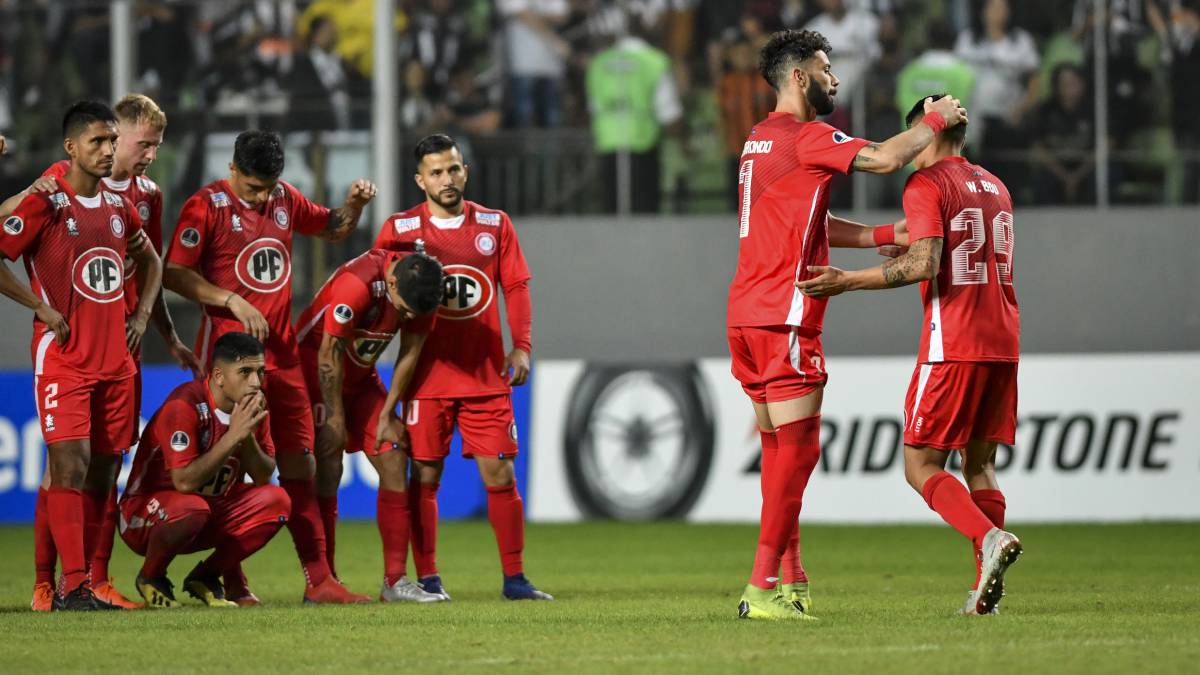 Unión La Calera perdió en la definición por penales ante Atlético Mineiro