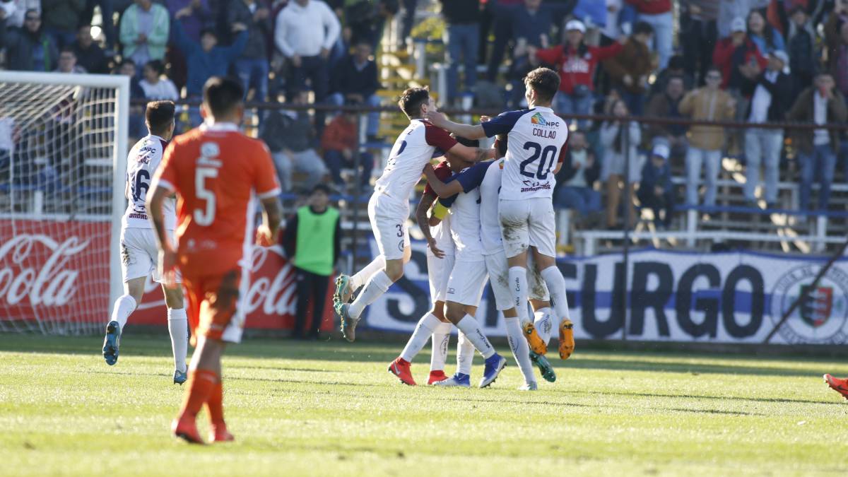 Santa Cruz se impuso por la cuenta mínima ante los loínos en un duelo lleno de suplentes por el paro del SIFUP. Con esto no pudo aumentar su ventaja en la punta.