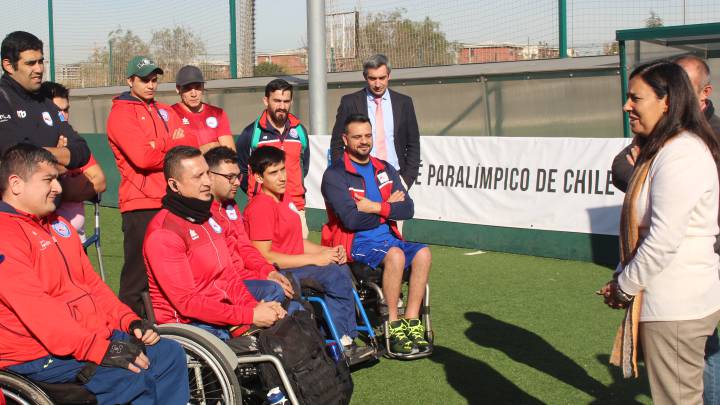 La ministra del Deporte, Pauline Kantor, realizó el anuncio frente a varios deportistas paralímpicos. El plazo de finalización quedó fijado para octubre de 2021.