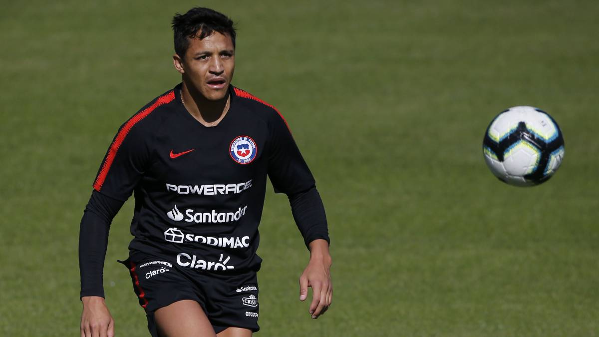 El delantero anotó uno de los tres tantos con que Chile venció al XV de Novembro de Brasil, en su último ensayo antes de la Copa América.