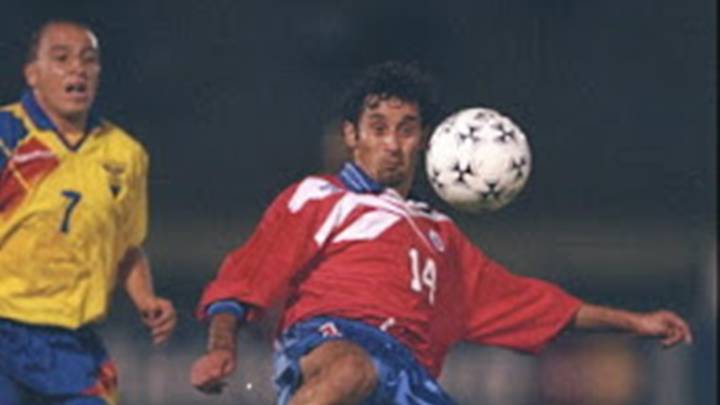 Con una selección chilena prácticamente eliminada de la Copa América de 1997 disputado en Bolivia, Ecuador coronó una nefasta presentación en Cochabamba.