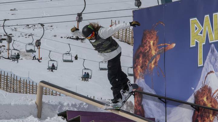 Iñaqui Irarrázaval espera seguir peleando en el Circuito Mundial de Snowboard y ya se alista para las próximas competencias en suelo nacional.