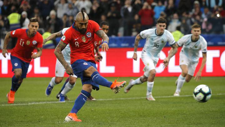 Con el tanto de penal de Arturo Vidal ante Argentina, la selección chilena terminó una extensa racha negativa sin poder convertir en el arco rival.