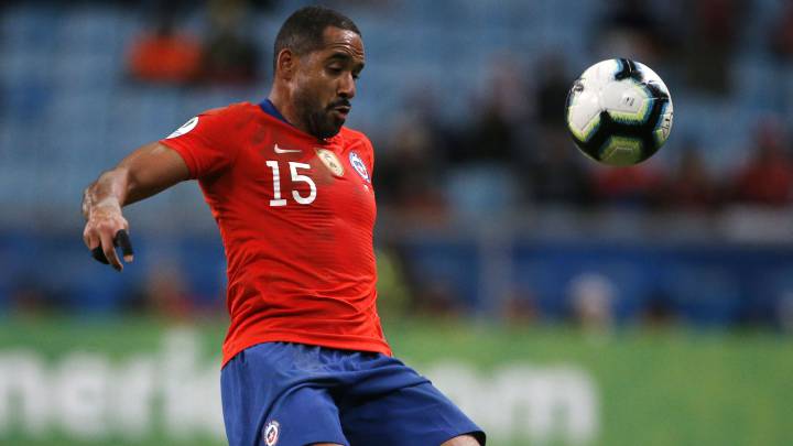 Beausejour se llena de elogios tras anunciar su retiro de la Roja