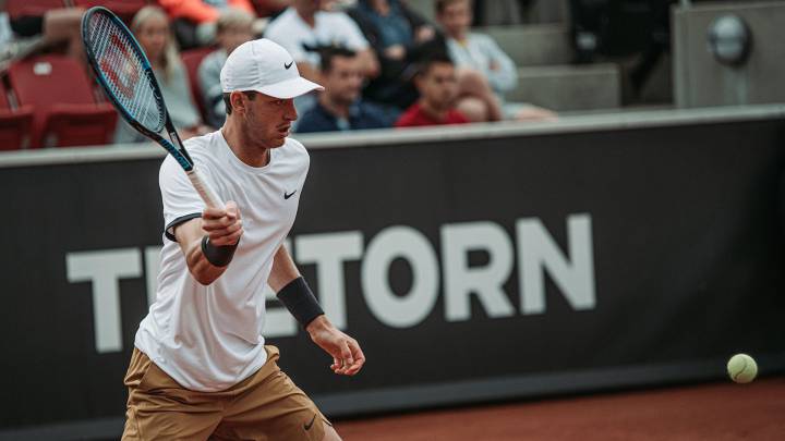 Sigue el minuto a minuto del duelo entre Nicolás Jarry y Juan Ignacio Londero, por la final del ATP 250 de Bastad, Suecia, hoy en AS.