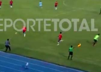 La astuta acción de un ex DT de Iquique que terminó en gol