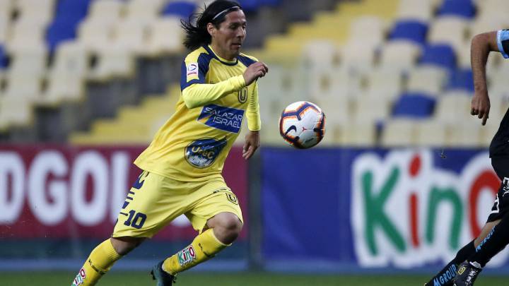 Droguett deja la U penquista y se acerca a club de Primera B