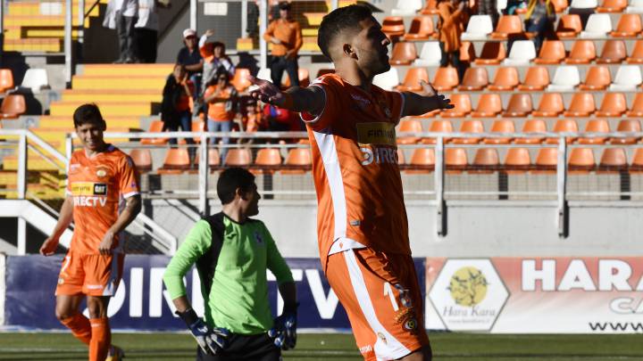 La sorpresiva caída de Deportes Puerto Montt ante Santiago Morning, provocó que Cobreloa quedara como líder en solitario de la Primera B AS.com.