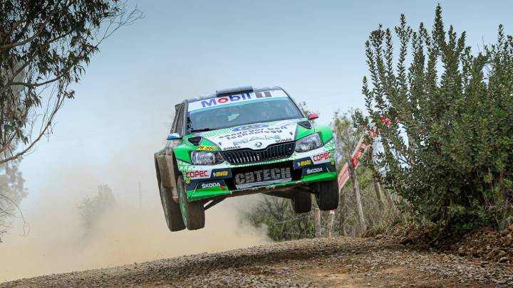 El piloto de Skoda ganó dos especiales más de las cuatro corridas durante la mañana de domingo en el Ñuble. Lo escoltan el argentino Alejandro Cancio y Benjamín Israel.