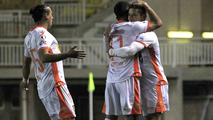 Cobreloa rescató un empate ante San Luis como visitante y, pese a no ganar, igualmente es el puntero en solitario del Campeonato As.com de Primera B.