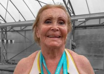Nadadora chilena de 84 años se luce con una plata en el Mundial