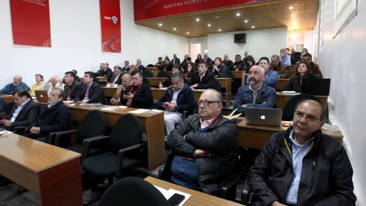 "Gestionemos la Seguridad en los Estadios" se denomina la iniciativa que se desarrolló en dependencias del organismo en Quilín con representantes de los clubes.