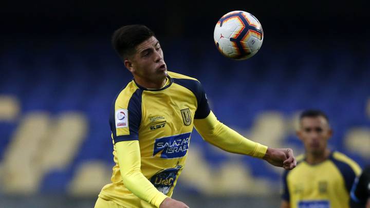 El curioso caso del '9' que tardó un año en anotar un gol