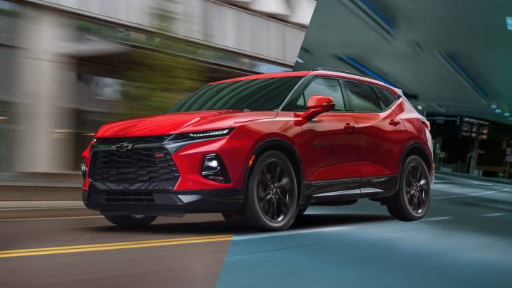 Llegó en dos versiones RS y Premier, ambos con una motorización V6 de 3.6 litros 308 hp y 365 Nm de torque, asociado a una transmisión automática de nueve marchas con sistema AWD.