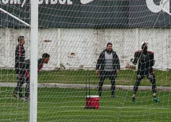 Que no caiga: el movido juego de los arqueros de la U, UC y Colo Colo