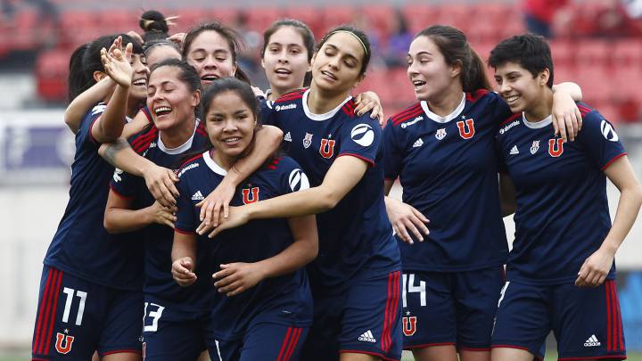 La U superó a la UC en el clásico universitario femenino