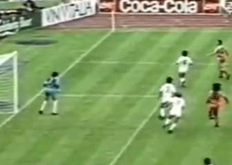 Mayne-Nicholls comparó el gol de Paredes con esta mítica volea