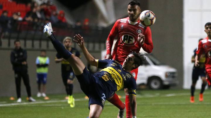 Unión La Calera y Everton abrieron la fecha con un empate