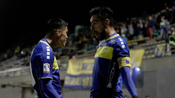 Ex promesa de la U le dio el triunfo a Barnechea ante San Luis