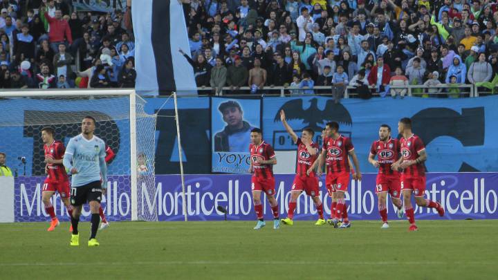 Huachipato goleó a O'Higgins y se ilusiona con las copas