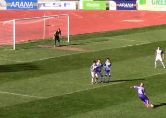 Esta vez de tiro libre: Suazo sigue deslumbrando en San Antonio