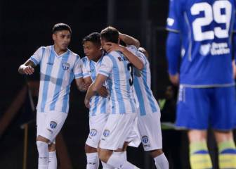 Magallanes festeja un triunfo en el regreso de Ariel Pereyra