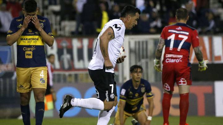 El cuadro albo reaccionó a tiempo para dar vuelta el encuentro tras comenzar perdiendo por un error de Melo. Valdivia volvió a ser titular en los albos.