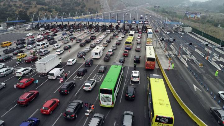 Peaje a luca: las medidas de contingencia para Fiestas Patrias en Chile