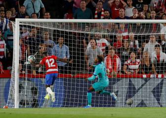 Barcelona y Vidal sufren