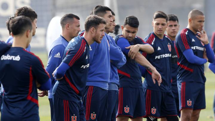 El cuadro azul tiene una disyuntiva, con miras a la compleja llave de Copa Chile ante Cobresal. También debe prepararse para intentar salvarse del descenso.