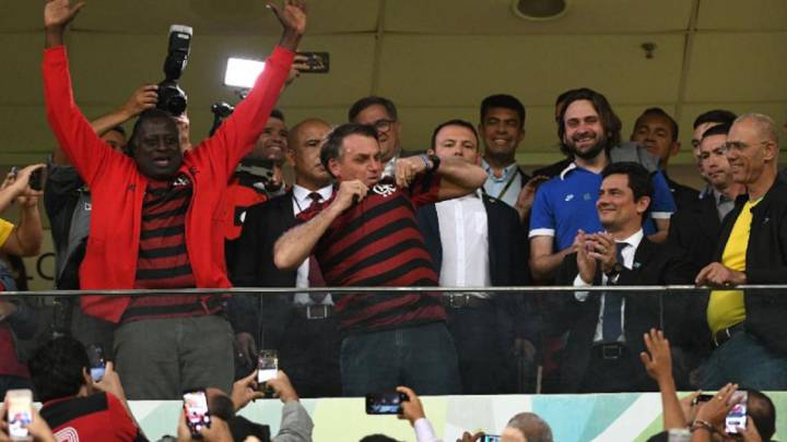 Bolsonaro vendría a Chile para ver la final de la Libertadores