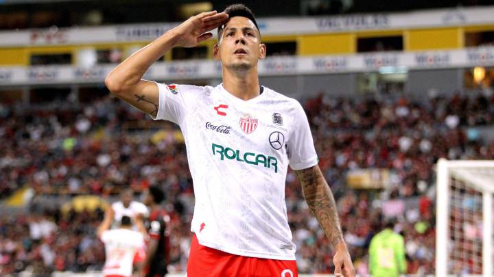 Mauro Quiroga partió a mitad de año desde Curicó Unido a Necaxa, dejando suelo chileno como goleador de Primera División. Hoy hace lo mismo en México.