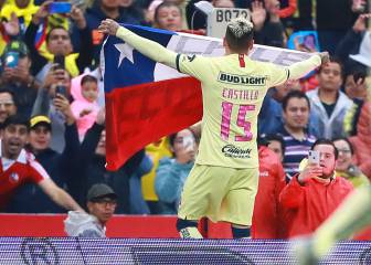 Así explicó Castillo su emotivo festejo con la bandera de Chile