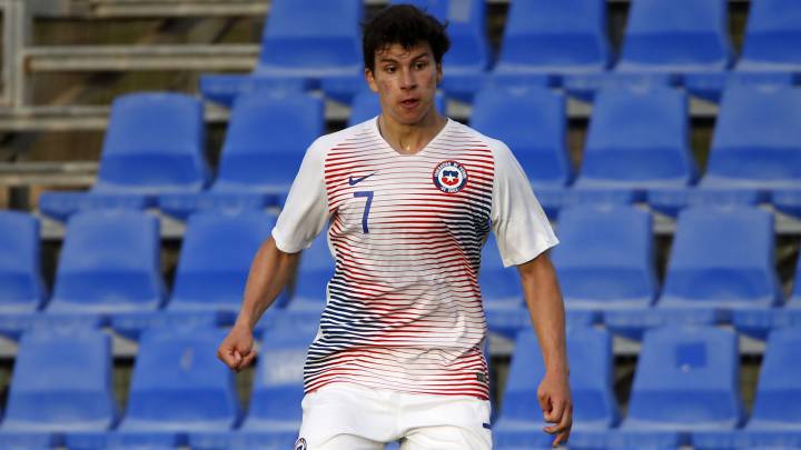 Gonzalo Tapia será la gran novedad de Chile frente a Haití