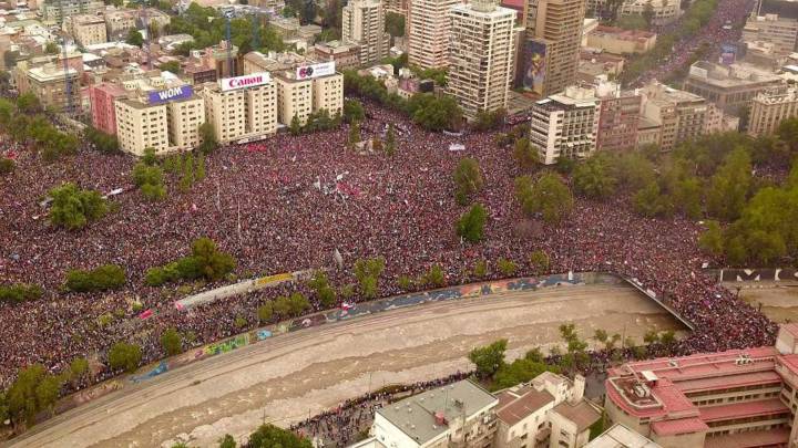 "Zuri Locoz": el apoyo de los hinchas del FC Zürich a Chile