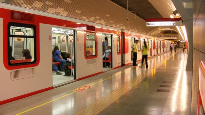 Metro de Santiago, hoy miércoles: estaciones abiertas y horarios