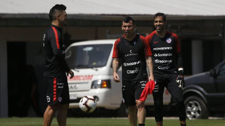 Medel detalló la reunión clave que anuló el partido con Perú