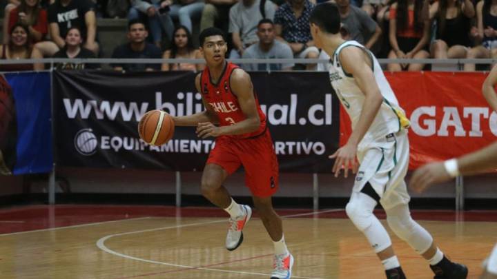En un disputado encuentro en el CEO, el quinteto nacional luchó hasta el final, pero terminó perdiendo ante el poderío brasileño por 70-56.