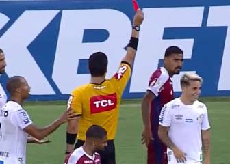 Insólita expulsión de Soteldo: ¡por patear un balón a la galería!
