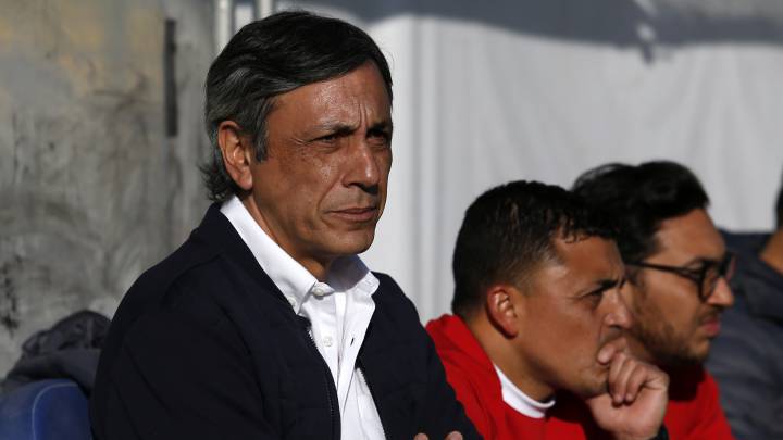 El presidente del club explicó a AS los motivos del alejamiento del DT con sólo un partido dirigido. "Lo trajimos para salvar la división", indicó el directivo.