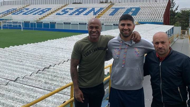 El exótico nuevo club de Andrés Robles en el extranjero