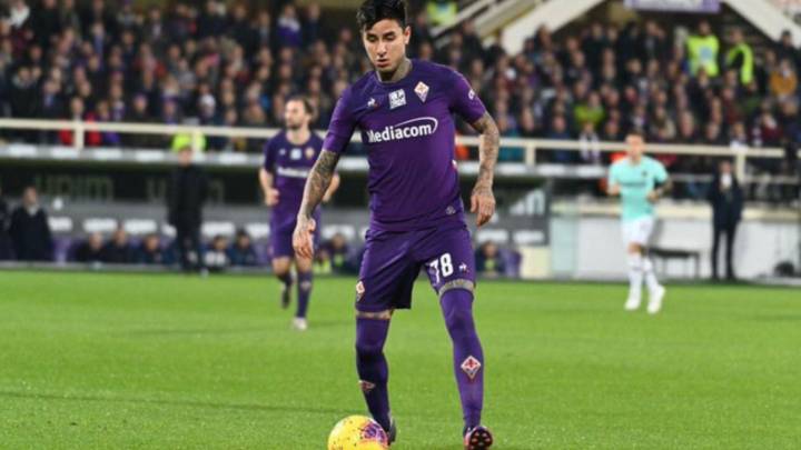 Erick Pulgar disputó los noventa minutos con la Fiorentina y privó al Inter de Milán de Alexis Sánchez de continuar como único líder de la Serie A.