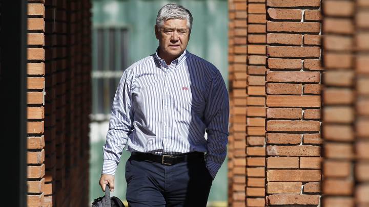 El presidente de Universidad de Chile se refirió a los dichos del dueño de Unión Española, quien criticó la postura azul y a la ANFP.