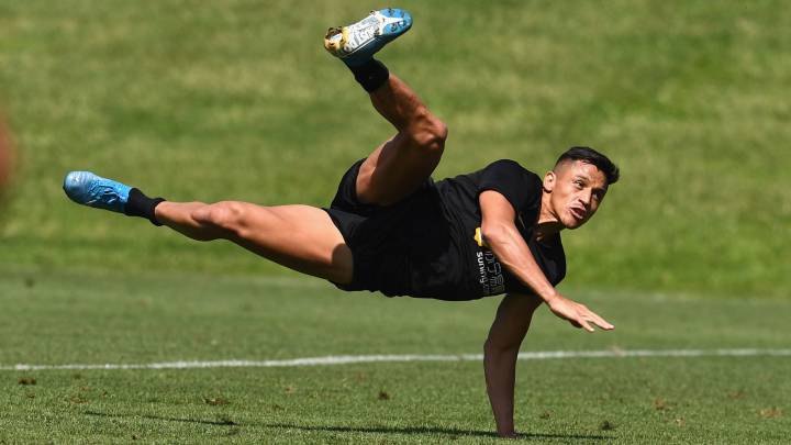 El chileno sigue siendo considerado una pieza importante para Conte, pero la llegada de otros jugadores en ataque no le garantiza ser la primera opción.