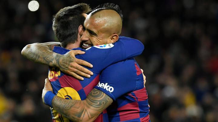 Quique Setién descartó en conferencia de prensa tras la caída ante Valencia que Arturo Vidal pueda partir de Barcelona en los próximos días.