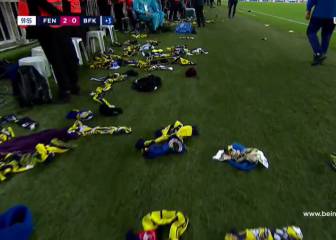 El emotivo gesto de los hinchas del Fenerbahçe en la liga turca